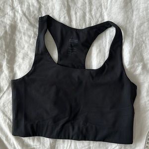 Girlfriend Collective Black Paloma Racerback Bra Black Medium Like new
